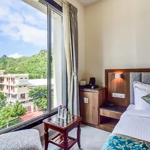 Hotel Rabbit Ratnam -by, Udaipur